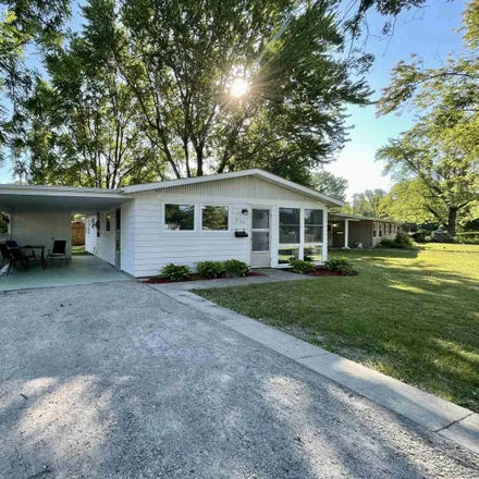 Buy this 3 bed house on 2724 Gilbert Drive in Fort Wayne, IN 46809