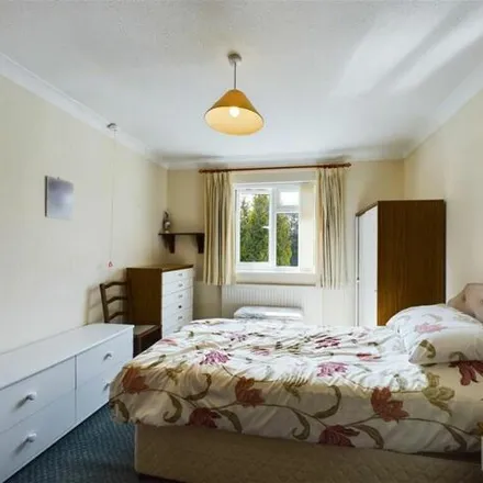 Image 5 - Chalfont Way, Wokingham, RG6 5TA, United Kingdom - Apartment for sale