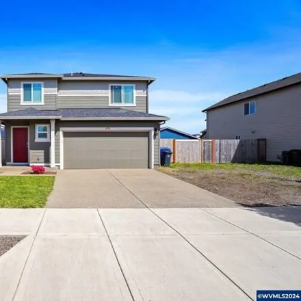 Buy this 3 bed house on 4759 Surveyor Avenue Northeast in Salem, OR 97305