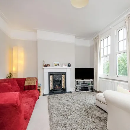 Image 2 - 21;21a Isis Street, London, SW18 3QN, United Kingdom - Apartment for rent