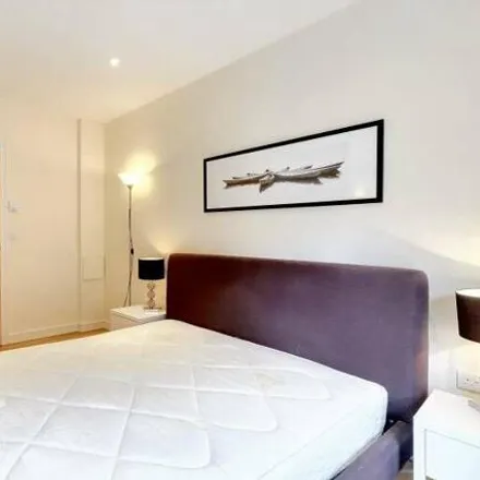 Image 7 - Rockland Apartments, 5 Lakenham Place, Bow Common, London, E3 4HQ, United Kingdom - Room for rent
