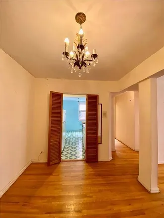 Image 2 - 1840 East 13th Street, New York, NY 11229, USA - Apartment for sale