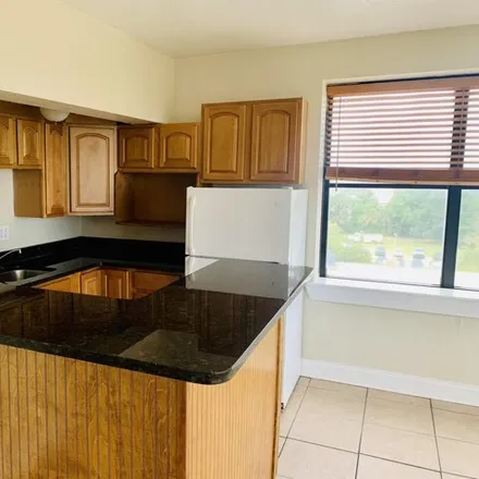 Buy this 1 bed condo on 311 West Ashley Street in Jacksonville, FL 32202