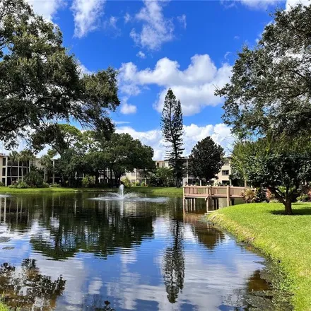 Buy this 2 bed condo on Rowlett Middle Academy in 400 30th Avenue West, Bradenton