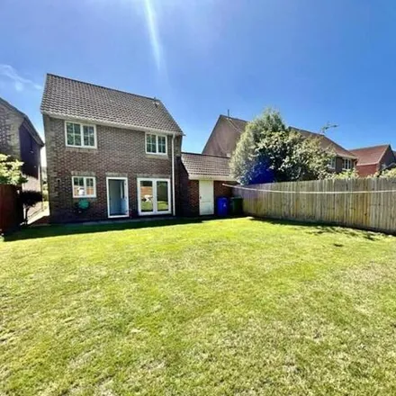 Image 8 - 36 Bishop Close, Talbot Village, BH12 5HT, United Kingdom - House for sale