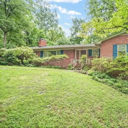 Buy this 4 bed house on 124 Woodvale Cir in Lincolnton, North Carolina