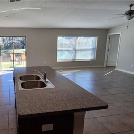 Image 2 - Dawson Chase Drive, Zephyrhills, FL 33539, USA - House for rent