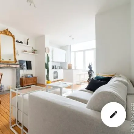 Rent this 2 bed apartment on Rue de la Senne - Zennestraat 100 in 1000 Brussels, Belgium