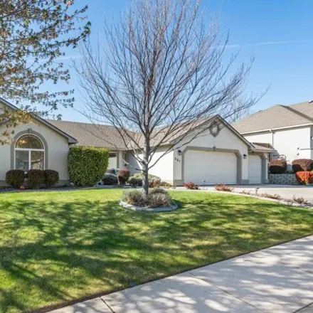 Buy this 4 bed house on 241 Sell Lane in Richland, WA 99352