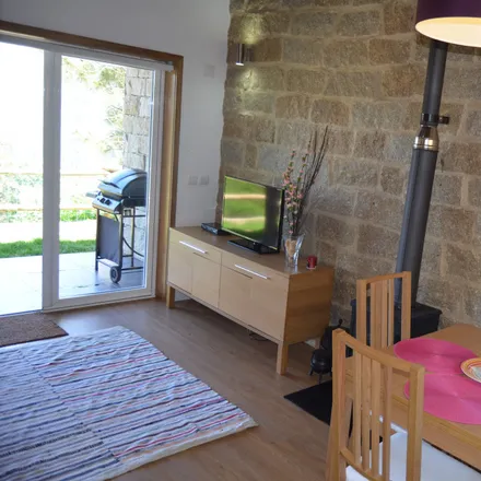 Image 9 - unnamed road, 3740-070 Sever do Vouga, Portugal - Room for rent