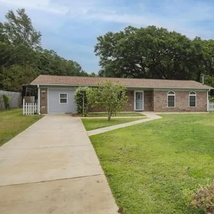 Buy this 5 bed house on 7506 Stagecoach Road in Escambia County, FL 32526