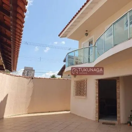 Buy this 4 bed house on Rua Enéas Marques in Vila Galvão, Guarulhos - SP