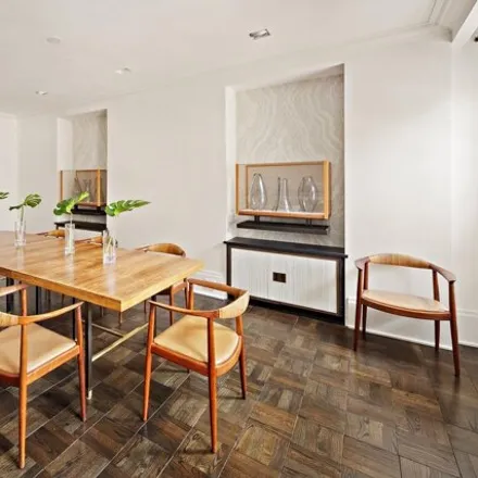 Image 3 - 29 East 64th Street, New York, NY 10065, USA - Townhouse for sale