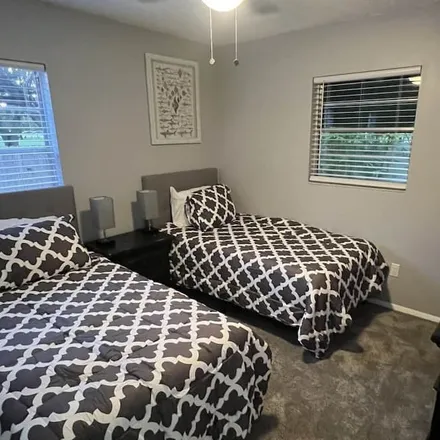 Rent this 2 bed apartment on Tampa