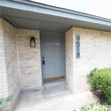 Image 3 - 9518 Meadowheath Drive, Austin, TX 78729, USA - House for rent