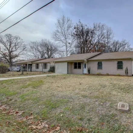 Image 3 - 3508 West 12th Avenue, Pine Bluff, AR 71603, USA - House for sale