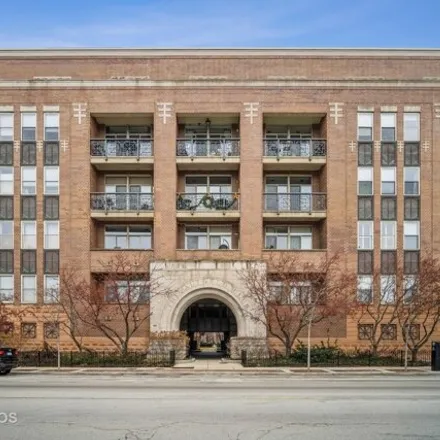 Buy this 2 bed condo on 1340-1350 West Fullerton Avenue in Chicago, IL 60614