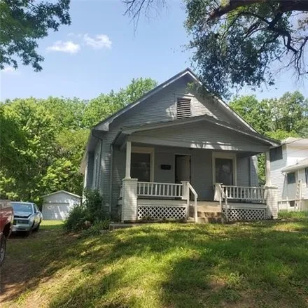 Buy this 2 bed house on 1246 North 36th Street in Kansas City, KS 66102