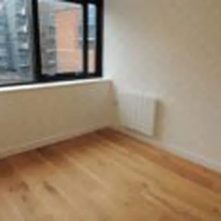 Image 7 - Surrey House, Scarbrook Road, London, CR0 1UH, United Kingdom - Apartment for rent