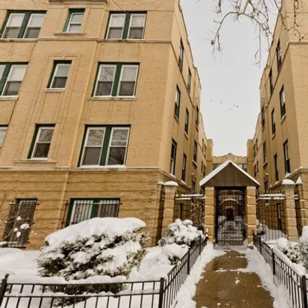 Rent this 1 bed apartment on 301-307 North Central Park Avenue in Chicago, IL 60624