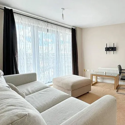 Image 3 - Crick Court, Spring Place, London, IG11 7GN, United Kingdom - Apartment for rent