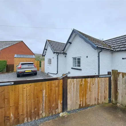 Rent this 2 bed house on Watergate Street in Llanfair Caereinion, SY21 0BT