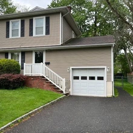 Image 1 - 951 Brown Avenue, Westfield, NJ 07090, USA - House for sale
