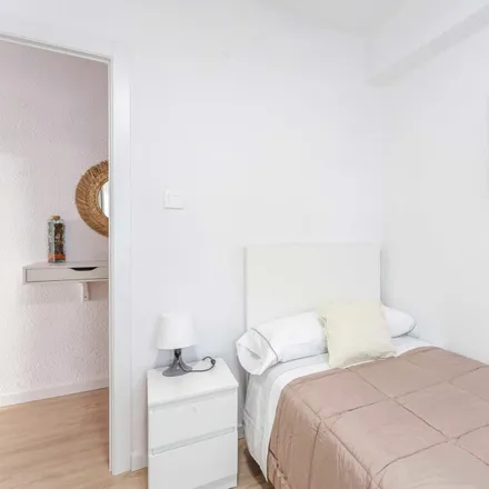 Image 3 - Cavite Street, 183, 46011 Valencia, Spain - Room for rent