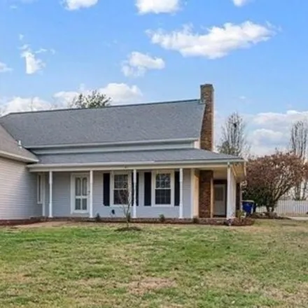 Image 7 - 3306 Hunting Creek Court, Bowling Green, KY 42104, USA - House for sale