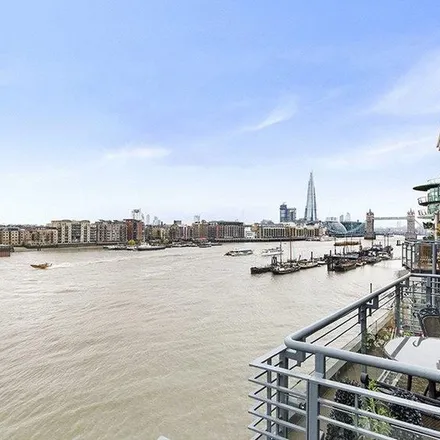 Rent this 3 bed apartment on Capital Wharf in Wapping High Street, London