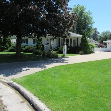 Buy this 3 bed house on 214 Etten Ct in Neenah, Wisconsin