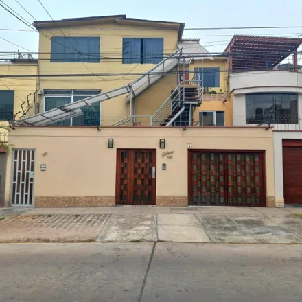 Rent this 1 bed apartment on Pardos Chicken in Jirón Fray Angélico, San Borja