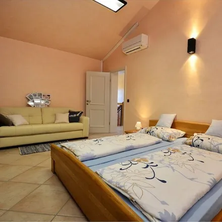 Image 4 - 52465, Croatia - House for rent