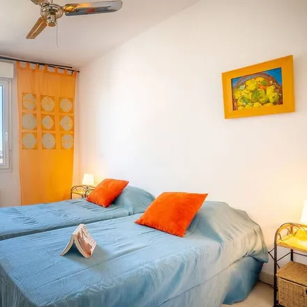 Rent this 2 bed apartment on Rue du Languedoc in 30240 Le Grau-du-Roi, France