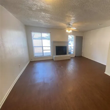 Image 4 - 422 West 4th Street, Kennedale, Tarrant County, TX 76060, USA - Duplex for rent