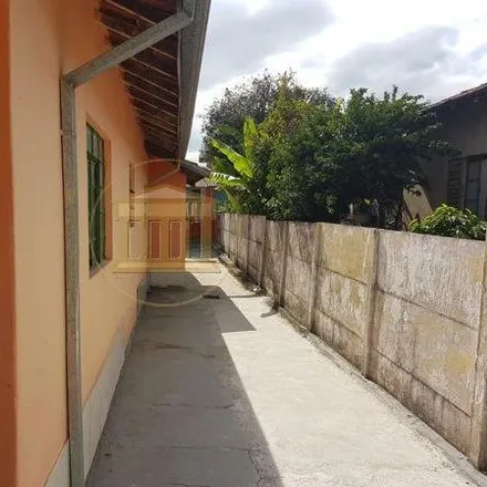Buy this 5 bed house on Rua Regina Mihich Machado in Crispim, Pindamonhangaba - SP