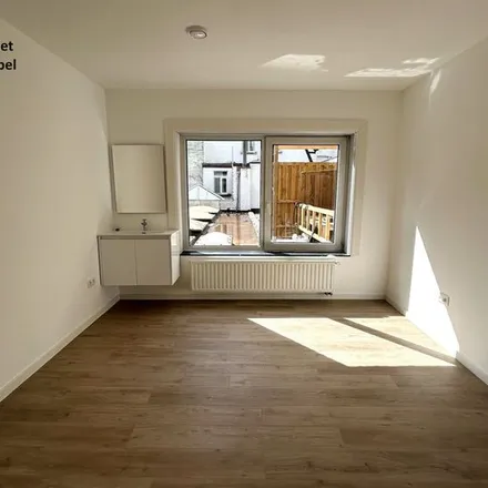 Rent this 5 bed apartment on Brusselsestraat 118 in 3000 Leuven, Belgium