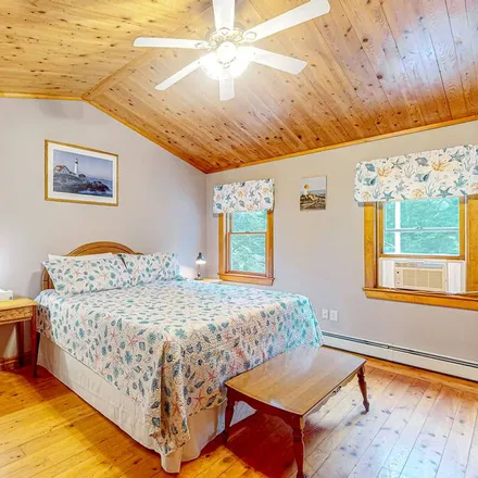 Rent this 4 bed house on York County in Maine, USA