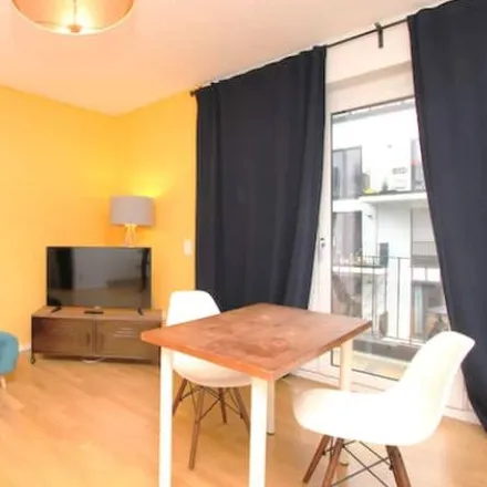 Rent this 1 bed apartment on Im Galluspark 6a in 60326 Frankfurt, Germany