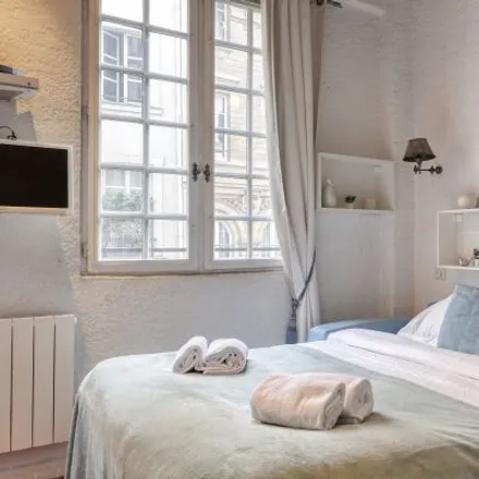 Image 5 - 1 Rue Cloche Perce, 75004 Paris, France - Apartment for rent