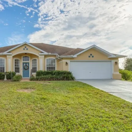 Buy this 3 bed house on 440 Lake View Ln in Florida, 32909