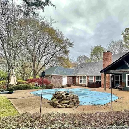 Image 2 - 1001 Tenby Cove, Collierville, TN 38017, USA - House for sale