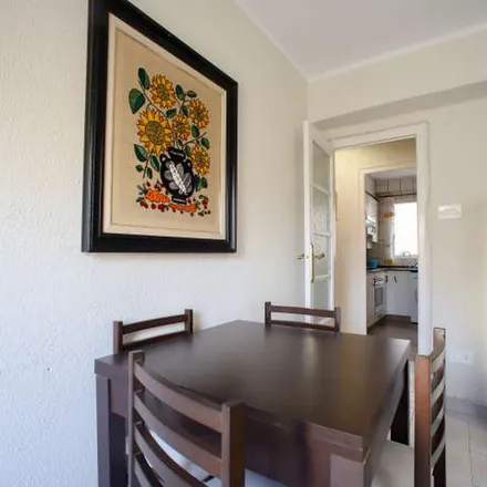 Rent this 2 bed apartment on Carril bici eix Manuel Candela-Tomás Montañana in 46023 Valencia, Spain