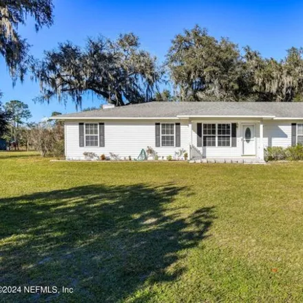 Buy this 3 bed house on 396 East End Road in Putnam County, FL 32187