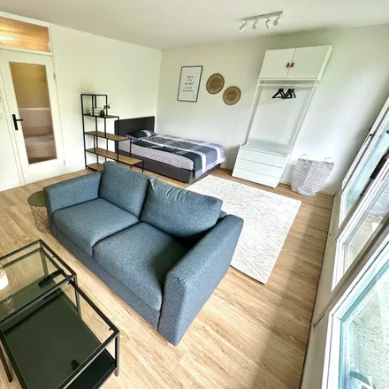 Rent this 1 bed apartment on Aktion Münchner Fahrgäste in Freischützstraße 110, 81927 Munich