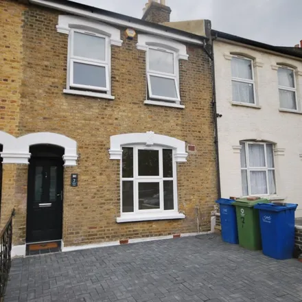 Image 1 - 155 Friern Road, London, SE22 0AZ, United Kingdom - Townhouse for rent