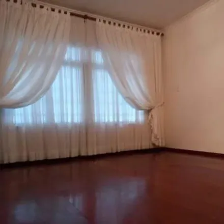 Buy this 3 bed house on Rua Luiz Pasin in Anchieta, São Bernardo do Campo - SP