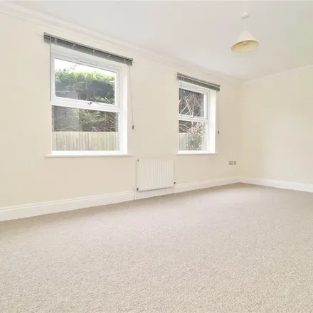 Image 6 - Quomp, Ringwood, BH24 1NT, United Kingdom - Apartment for rent