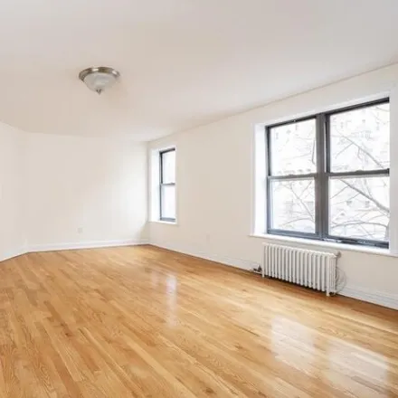Image 3 - 200 West 99th Street, New York, NY 10025, USA - House for rent