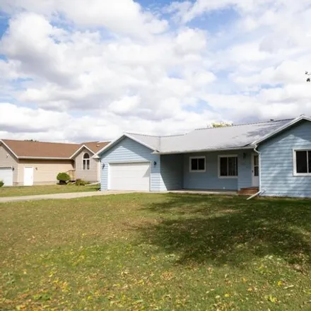 Image 2 - 306 N Sun Crest Rd Ave, Sioux Falls, South Dakota, 57107 - House for sale
